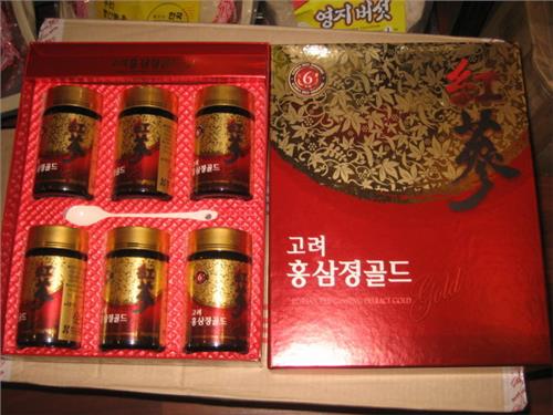 Cao hồng sâm 6 năm tuổi Hàn Quốc - Hộp 6 lọ 250 gram 